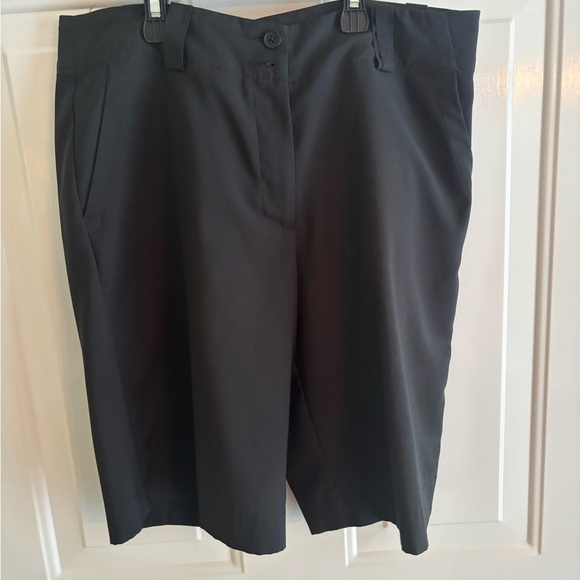 🏌️‍♂️ Nike Golf Fit Dry Black Shorts – Size 8 Medium - Picture 1 of 6